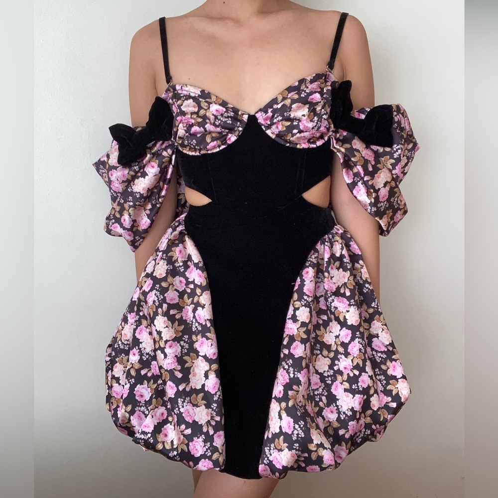 For love and lemons Kate Mini Dress never worn too small for me size 34,26,37